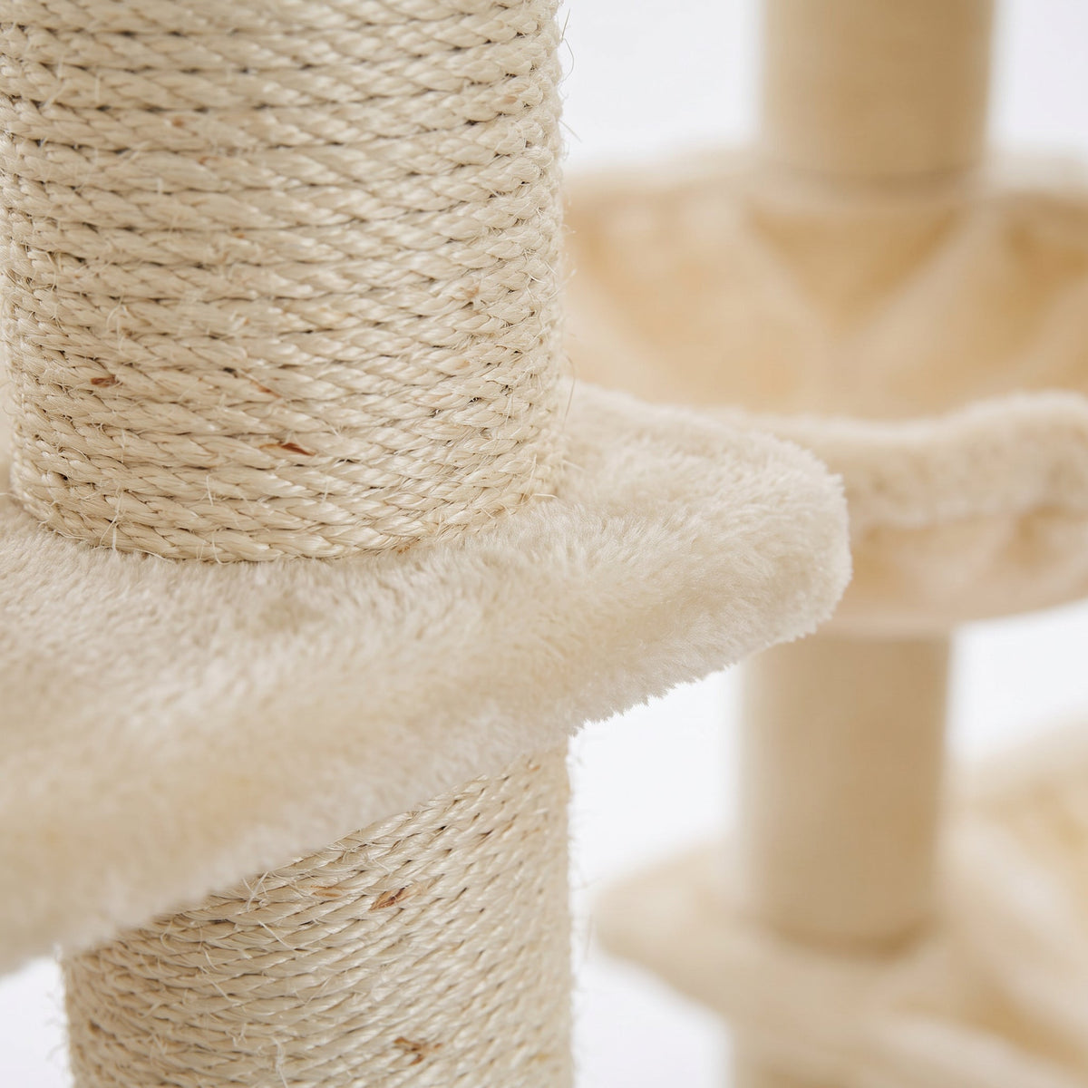 Arbre à chat pour Angora turc : poil long et légèreté – arbre à chat Séquoia Griffova